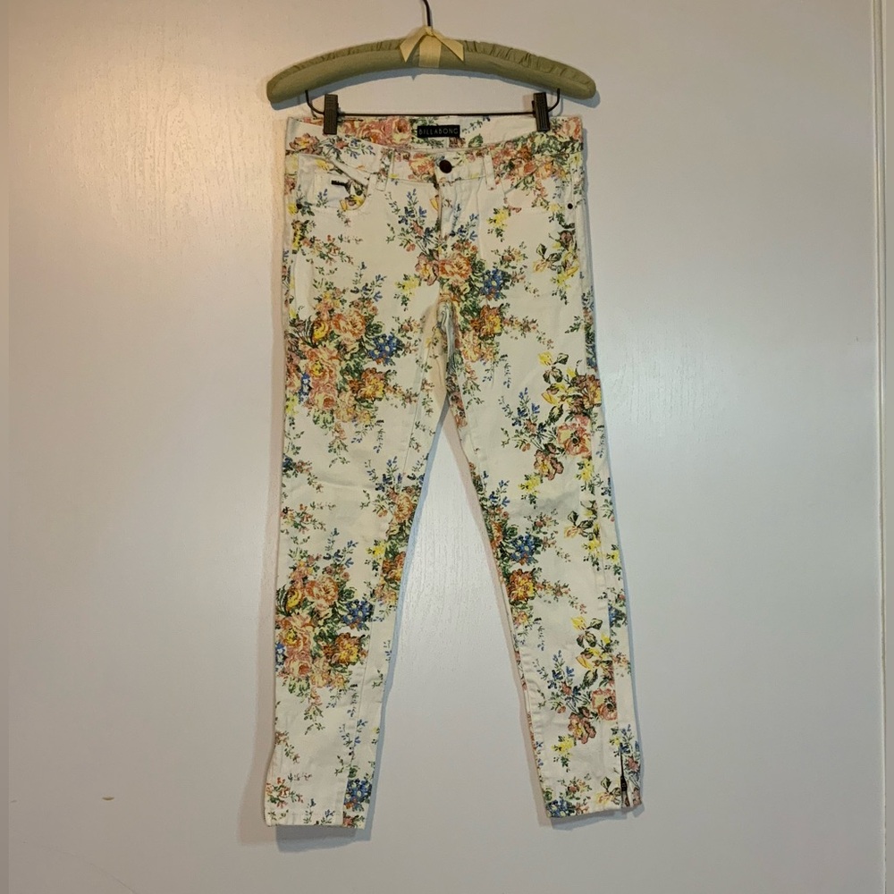 Billabong floral skinny jeans size 5